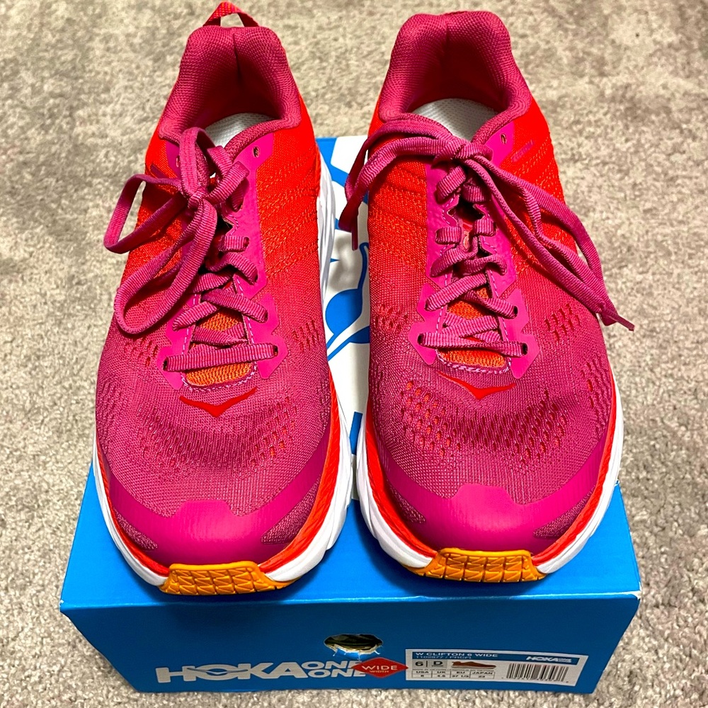 Hoka One One Clifton